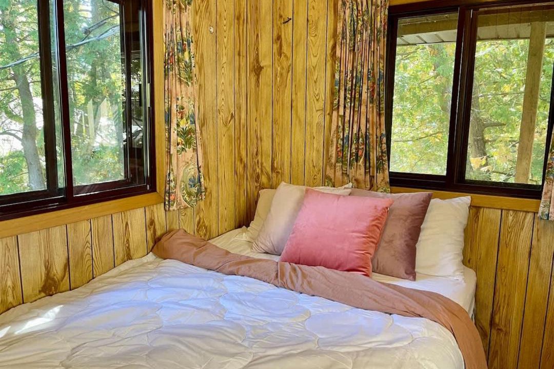 Photo of Bedroom in Rosedale