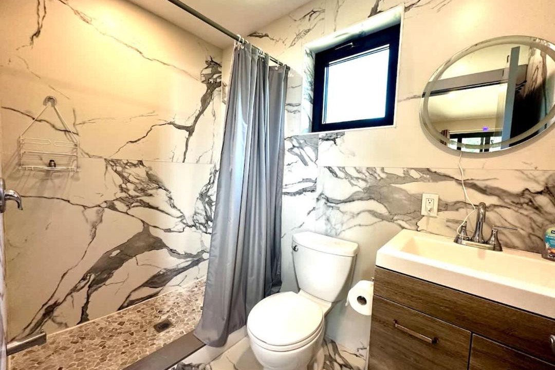 Photo of Bathroom in Harwood