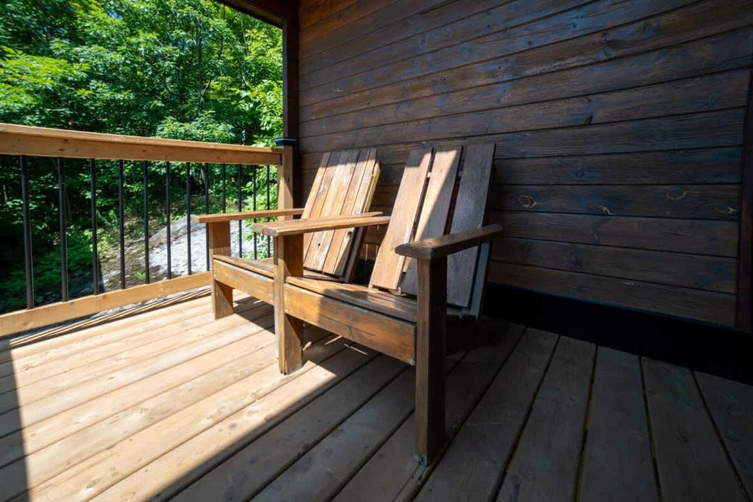 Photo of Patio Balcony in Muskoka Lakes