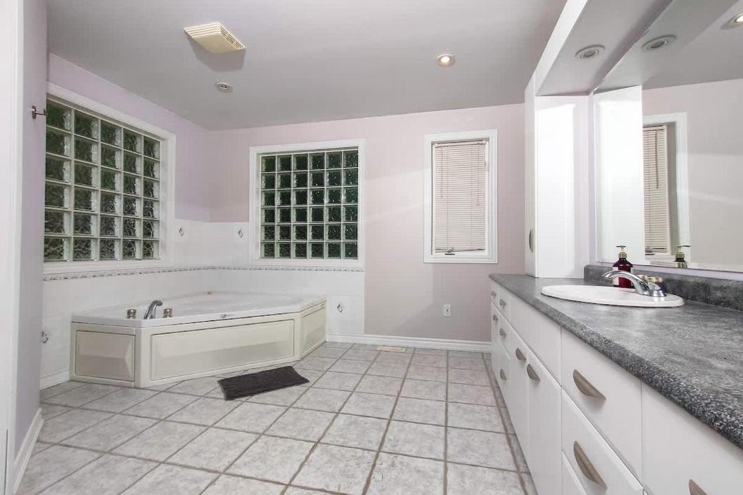 Photo of Bathroom in Muskoka Lakes