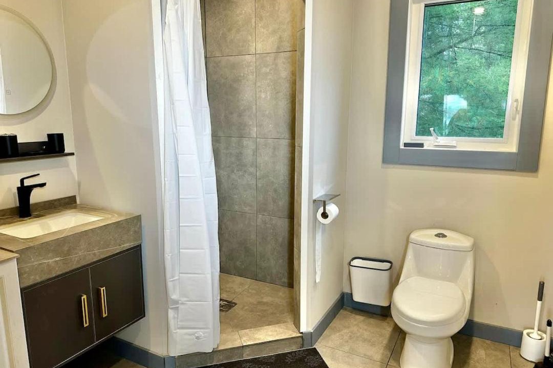 Photo of Bathroom in Gravenhurst