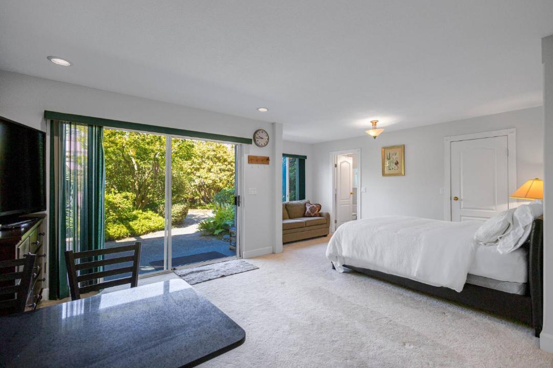 Photo of Bedroom in West Point Grey