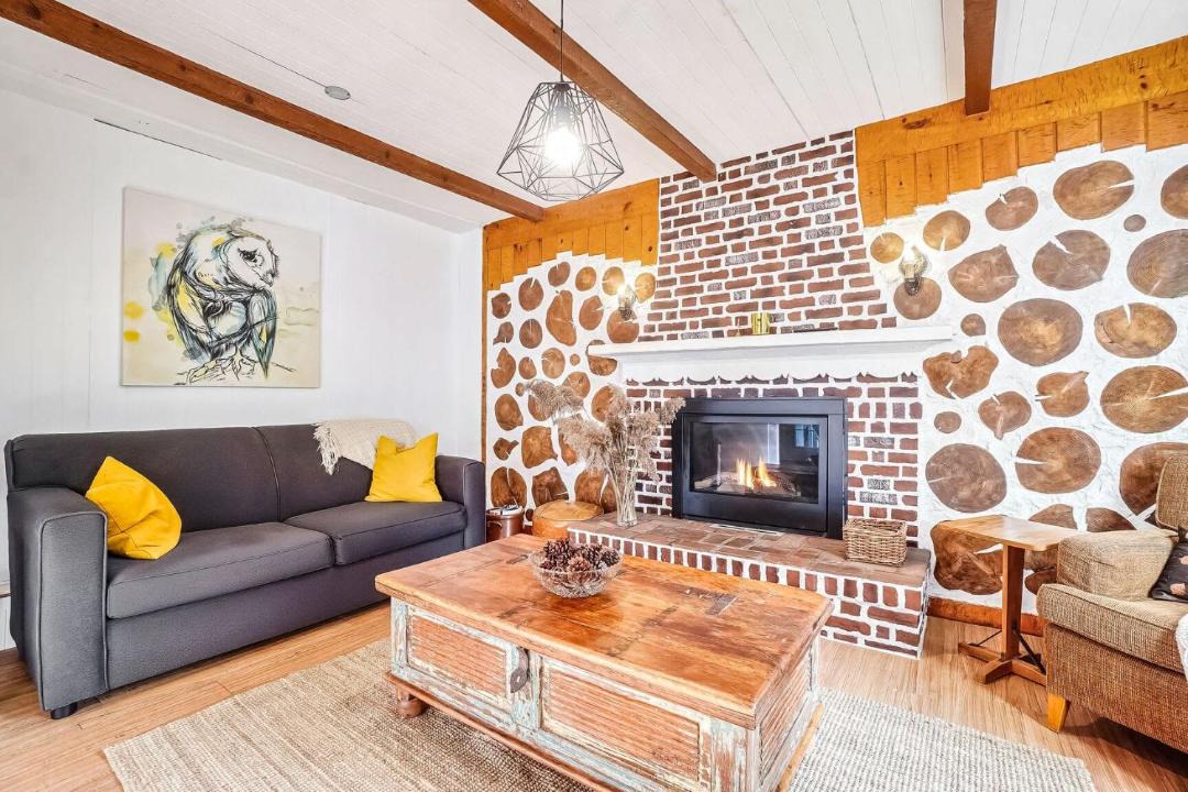 Photo of Livingroom in St-Adolphe-d'Howard