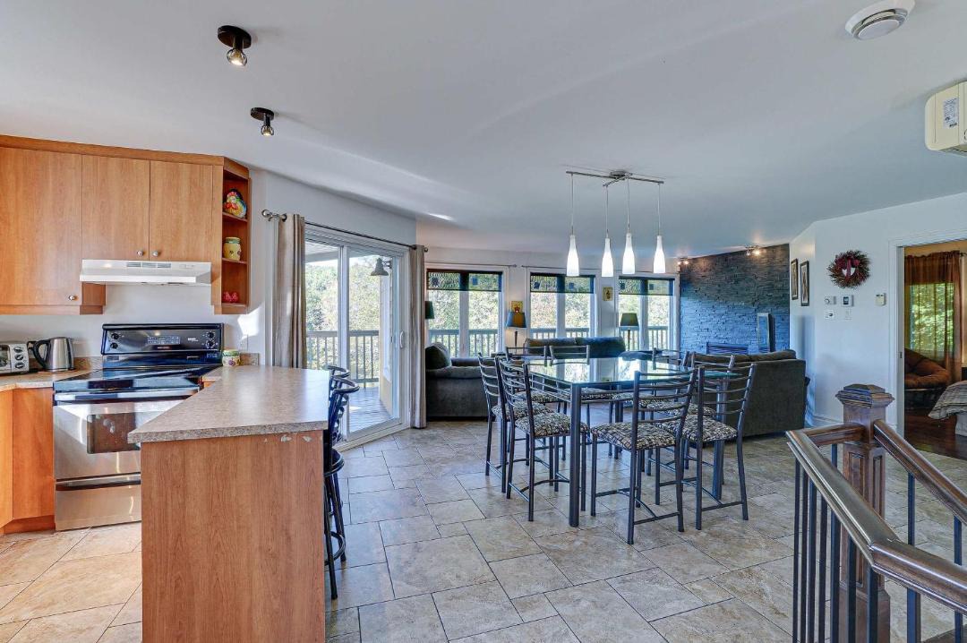 Photo of Kitchen in Prevost