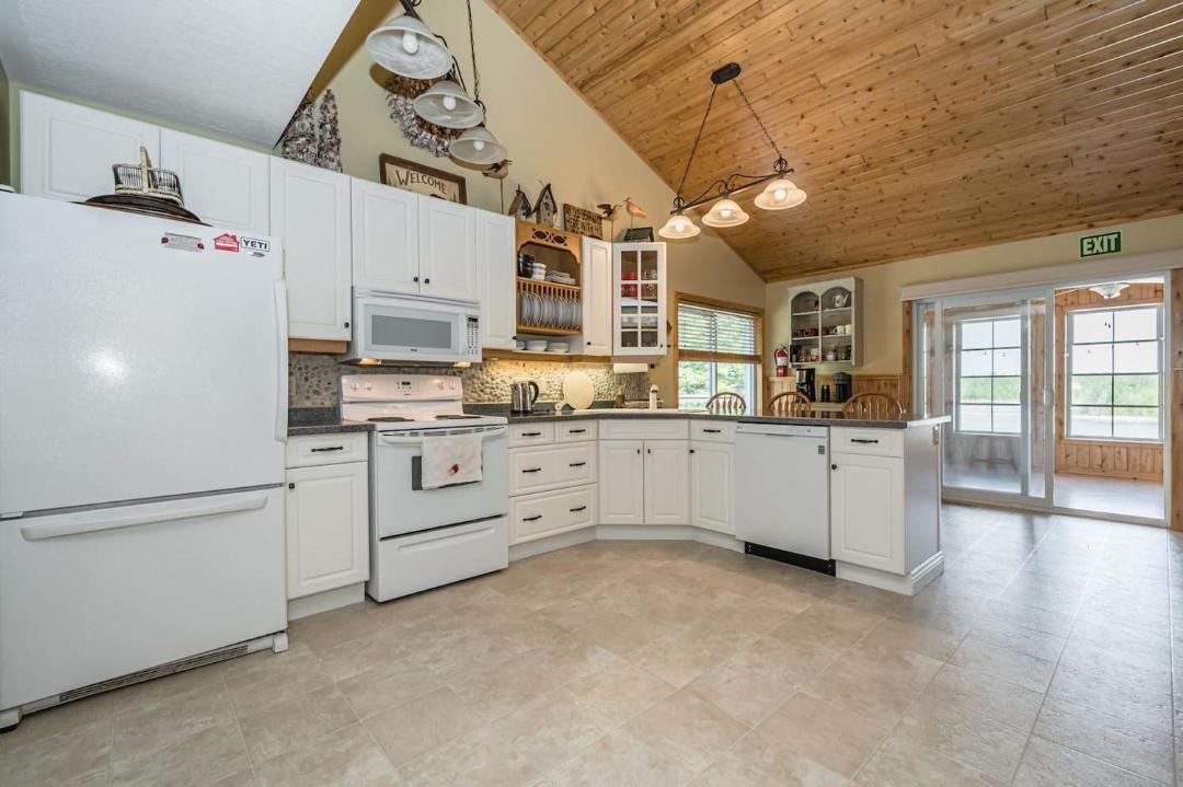 Photo of Kitchen in Northern Bruce Peninsula