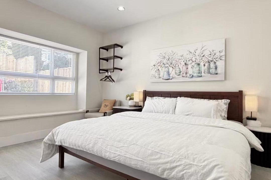 Photo of Bedroom in Fraserview