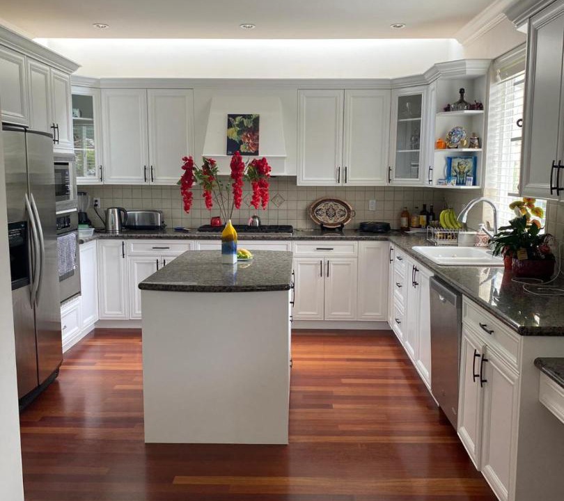 Photo of Kitchen in West Vancouver