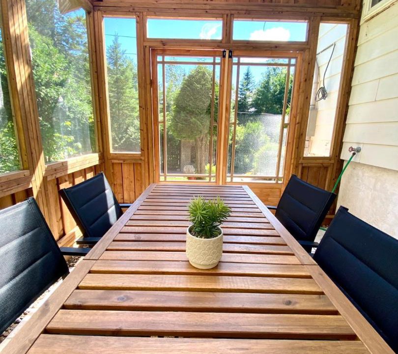 Photo of Patio Balcony in Entrelacs
