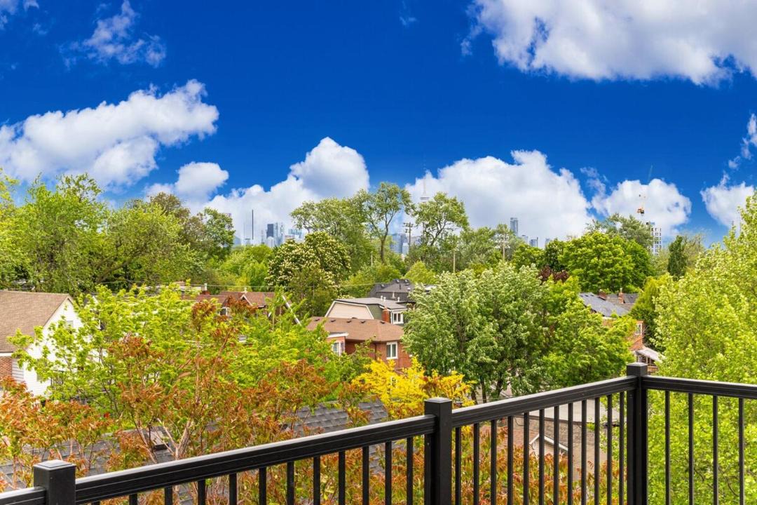 Photo of Patio Balcony in Dovercourt Park