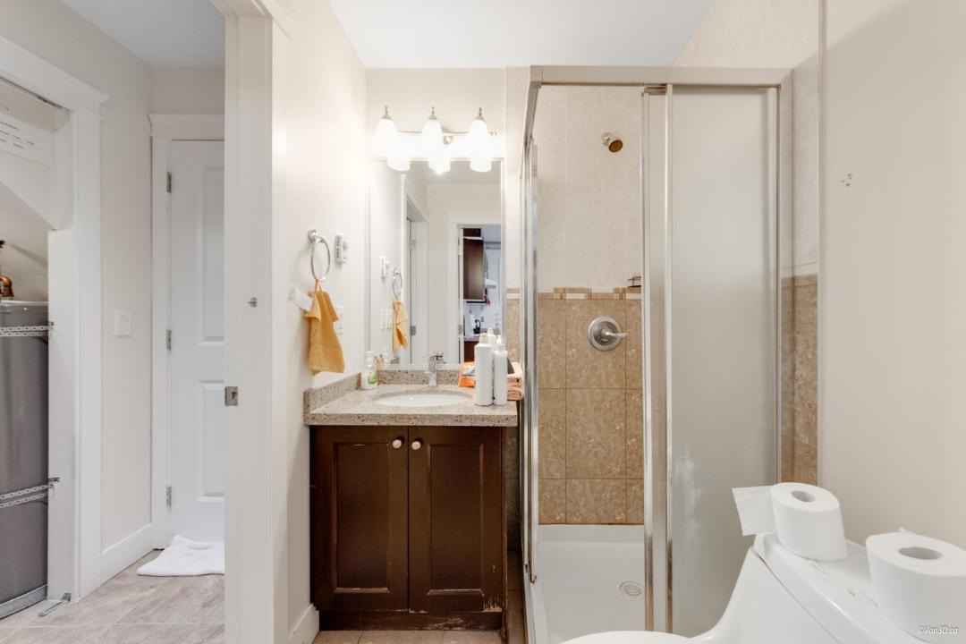 Photo of Bathroom in Sunset