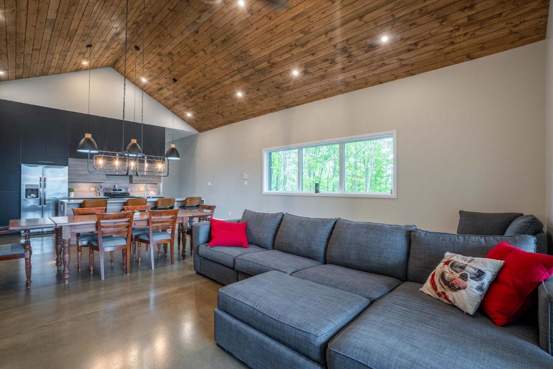 Photo of Livingroom in Cheneville