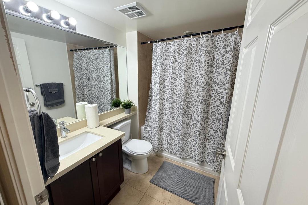 Photo of Bathroom in Bay Street Corridor