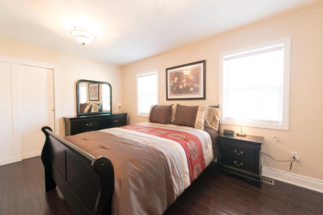 Photo of Bedroom in Crystal Beach