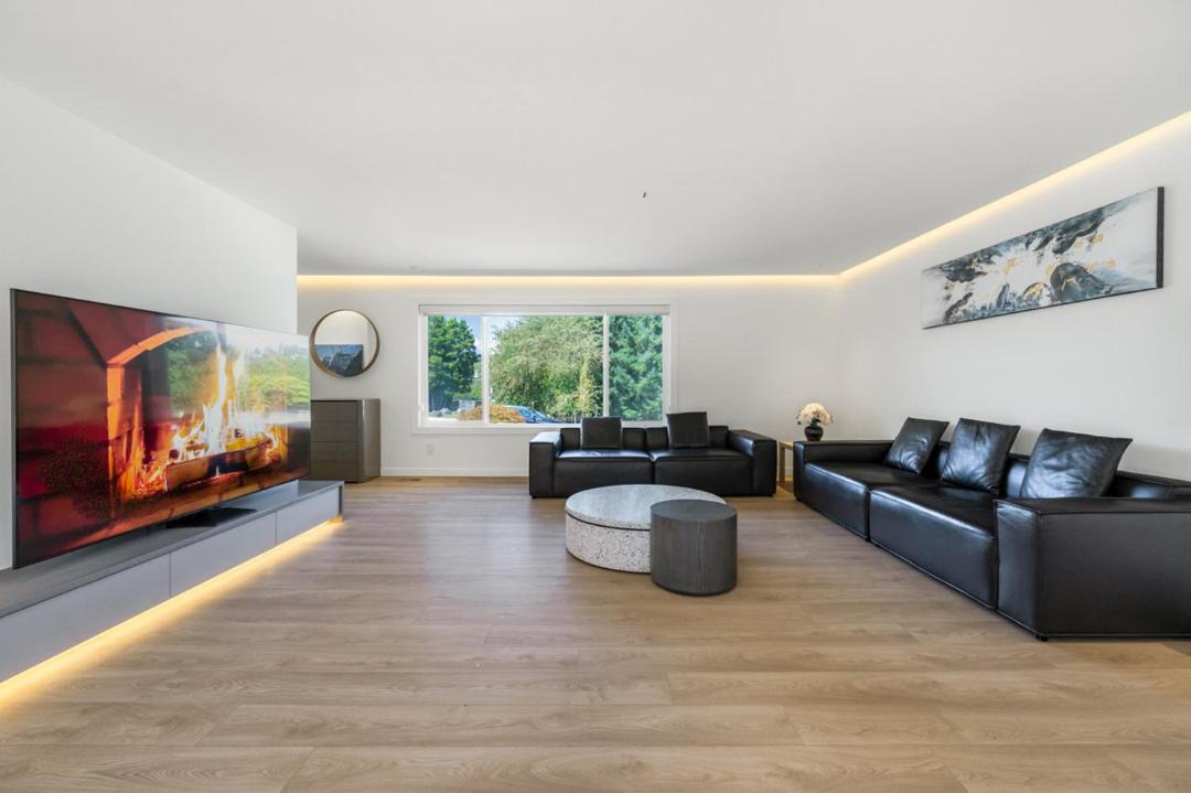 Photo of Livingroom in Burnaby