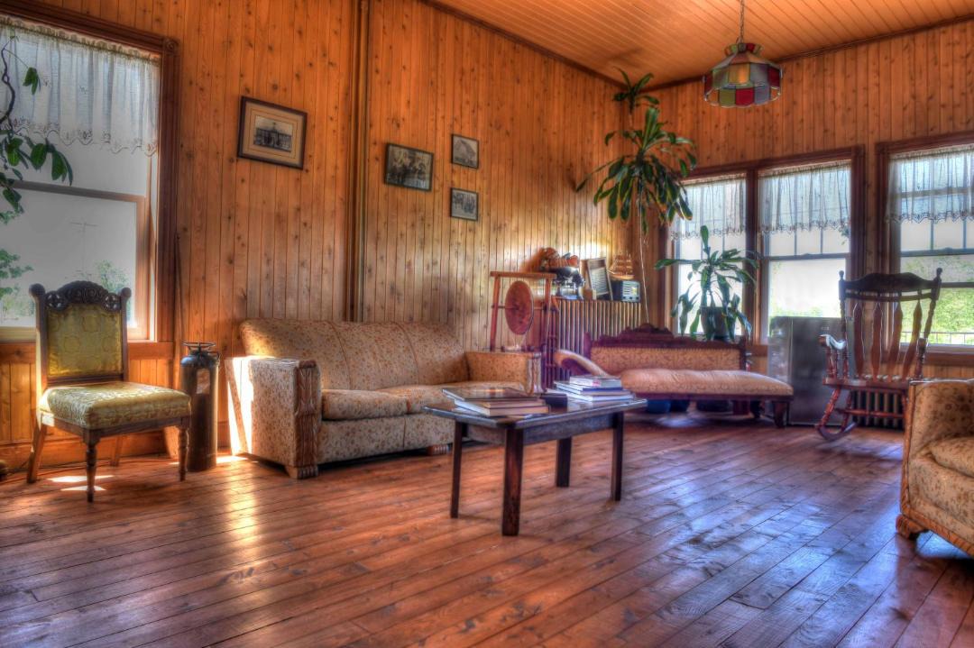 Photo of Livingroom in Val-Brillant