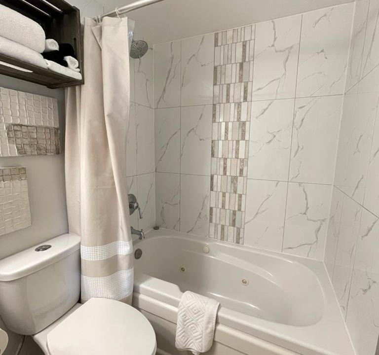 Photo of Bathroom in Craigleith