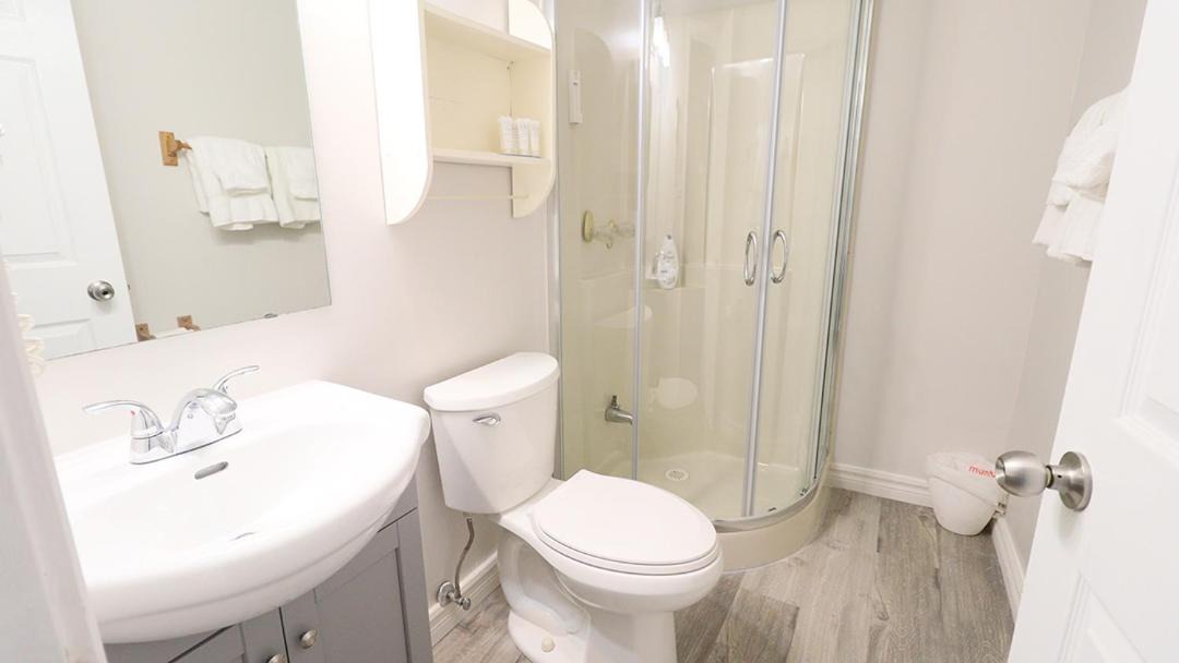 Photo of Bathroom in Algonquin Highlands