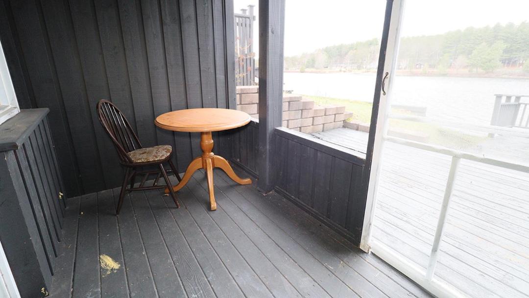 Photo of Patio Balcony in Algonquin Highlands