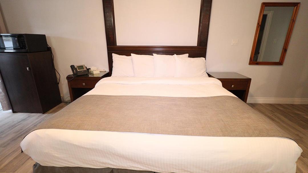 Photo of Bedroom in Algonquin Highlands