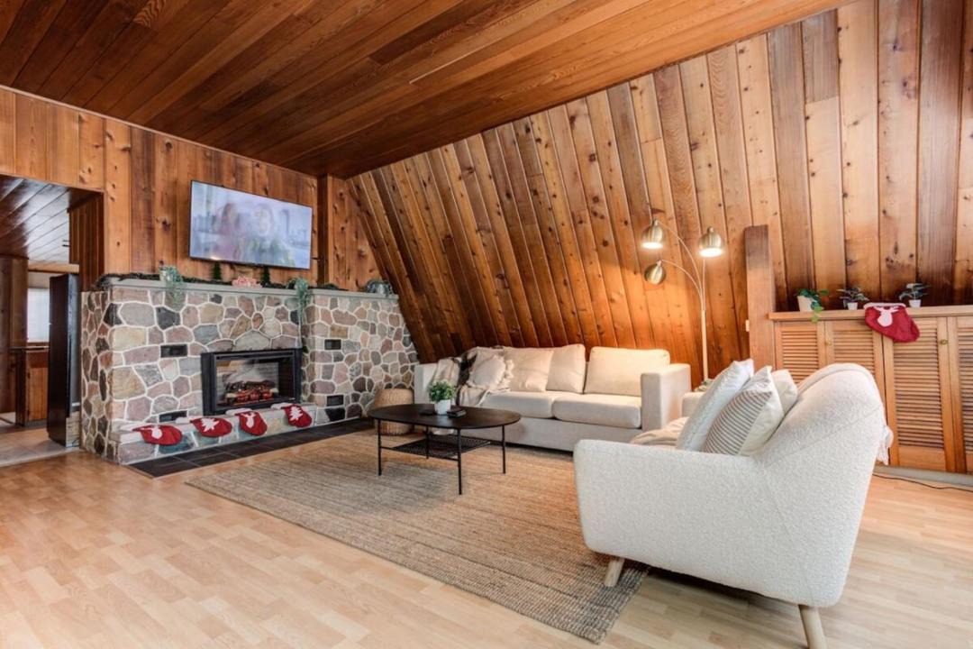 Photo of Livingroom in Sudbury