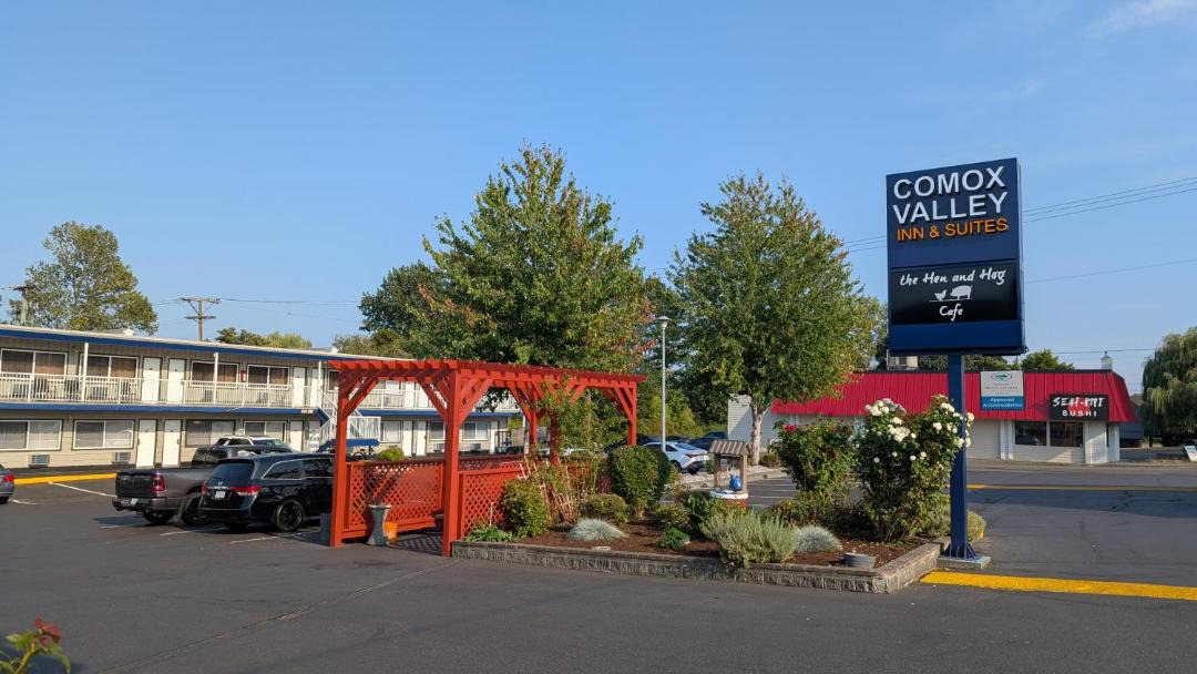 Photo of Others in Courtenay