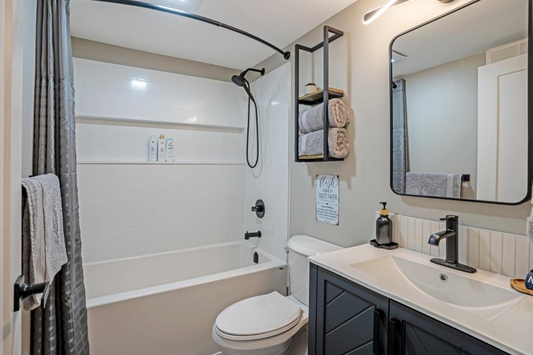 Photo of Bathroom in Kelowna Central Business District
