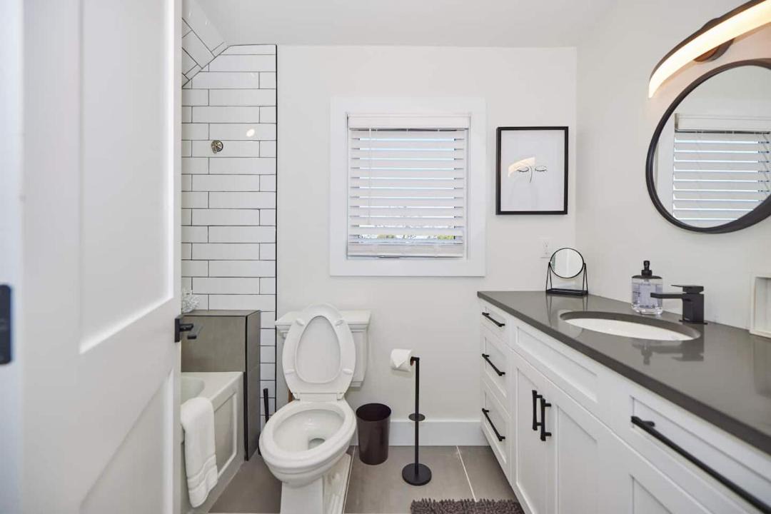 Photo of Bathroom in Niagara Falls