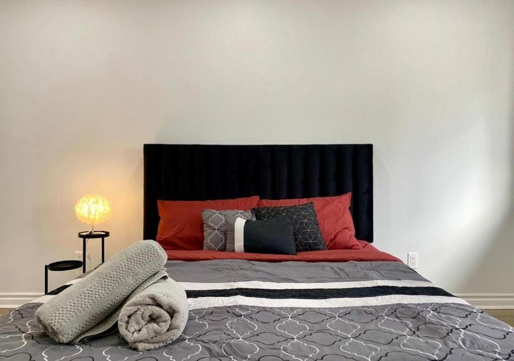 Photo of Bedroom in Richmond Hill