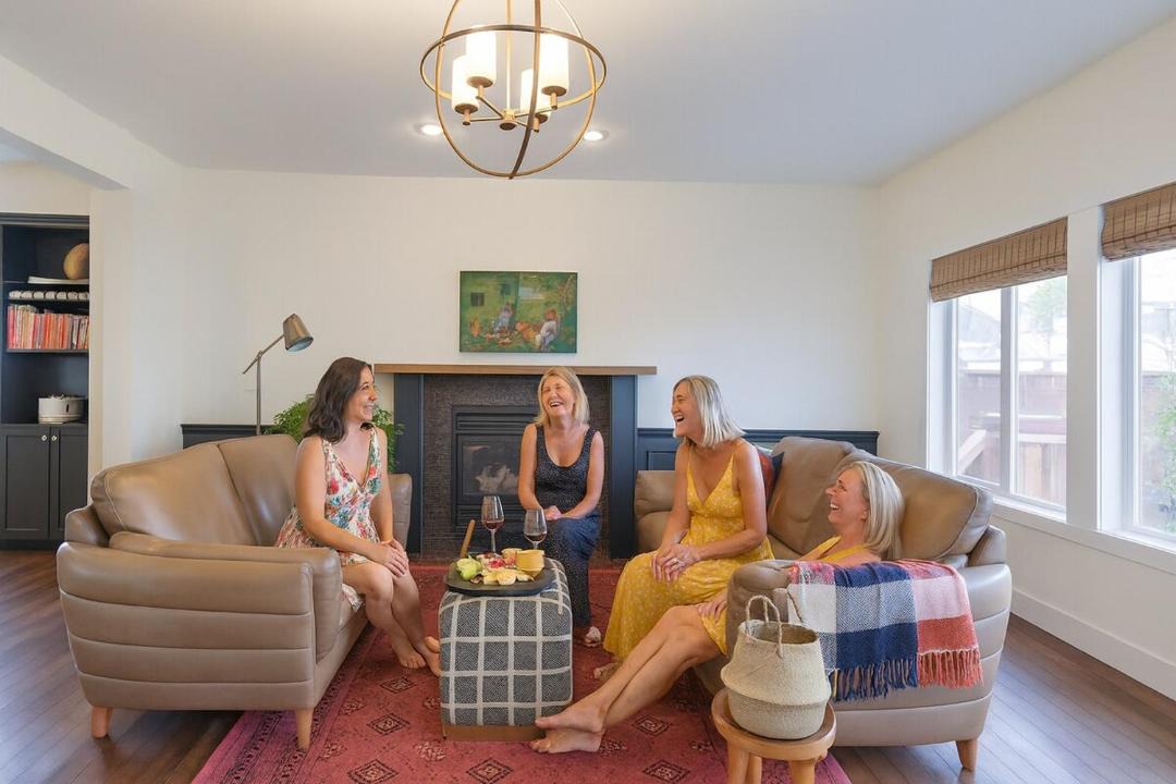 Photo of Livingroom in South Central