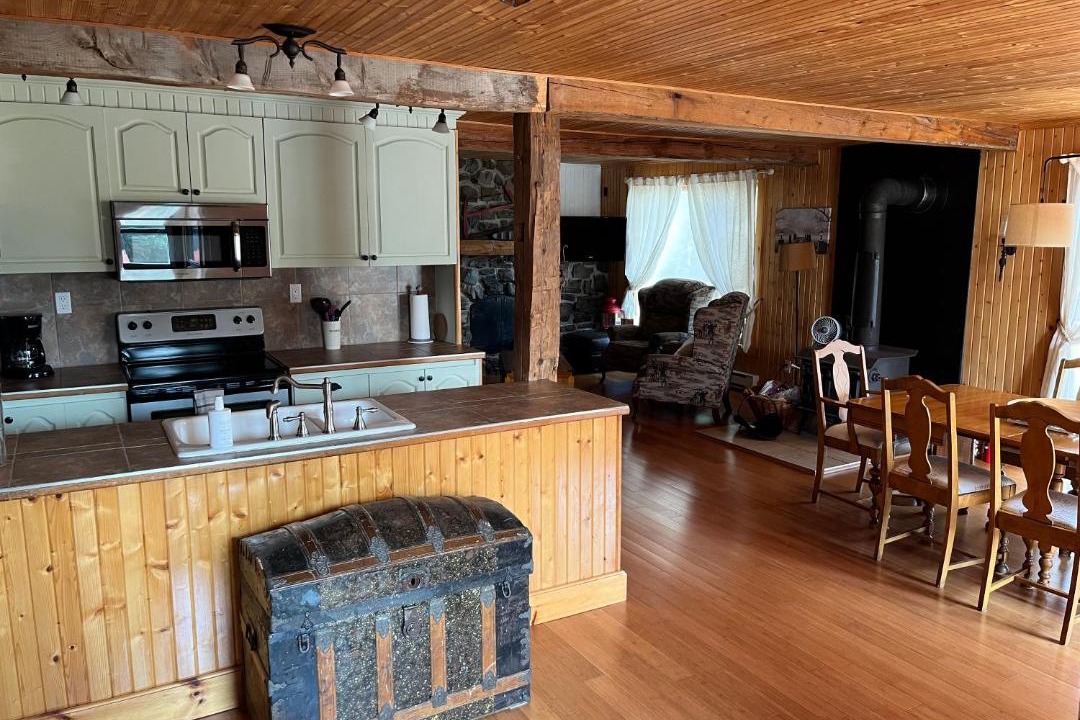 Photo of Kitchen in St-Francois-de-l'Ile-d'Orleans