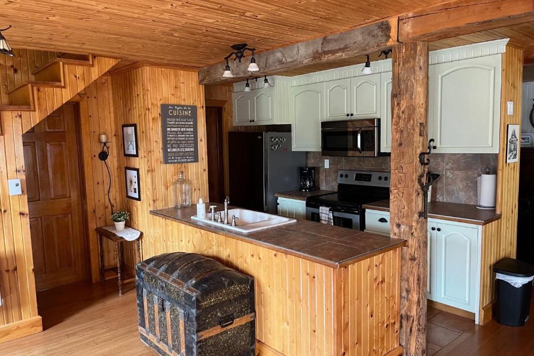 Photo of Kitchen in St-Francois-de-l'Ile-d'Orleans
