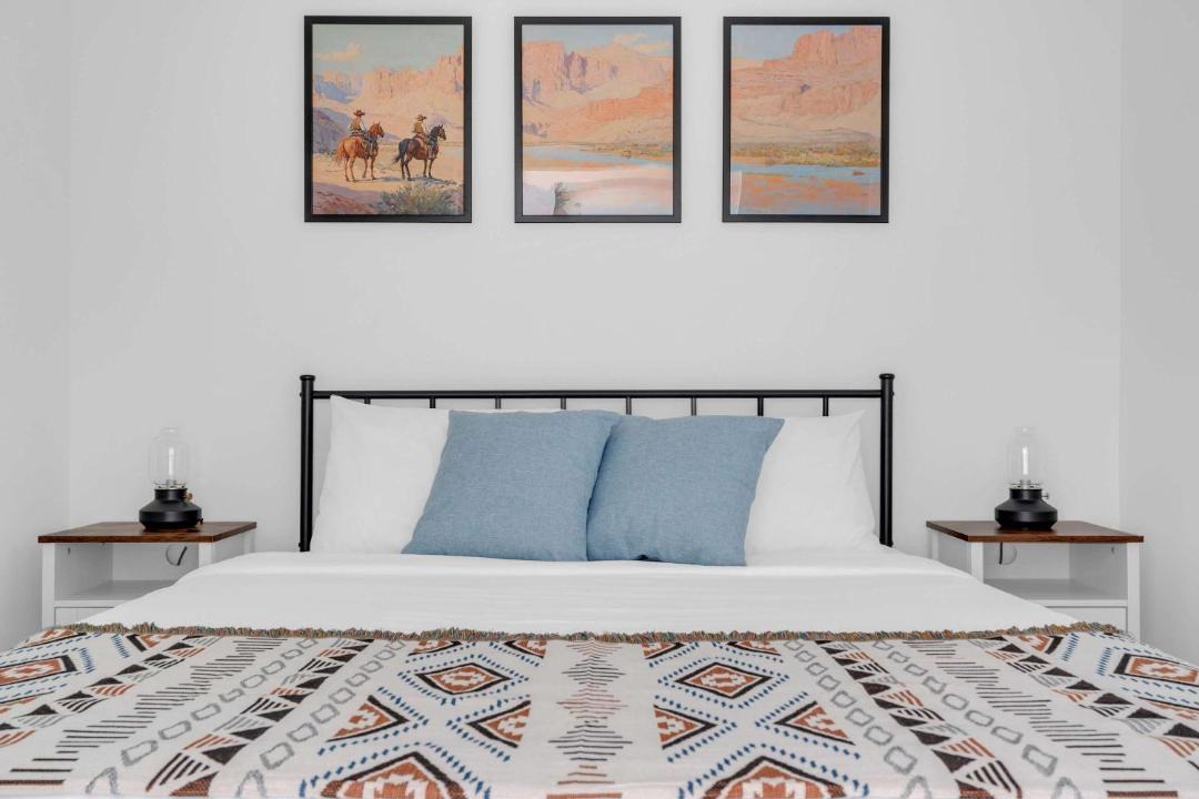 Photo of Bedroom in Crescent Heights