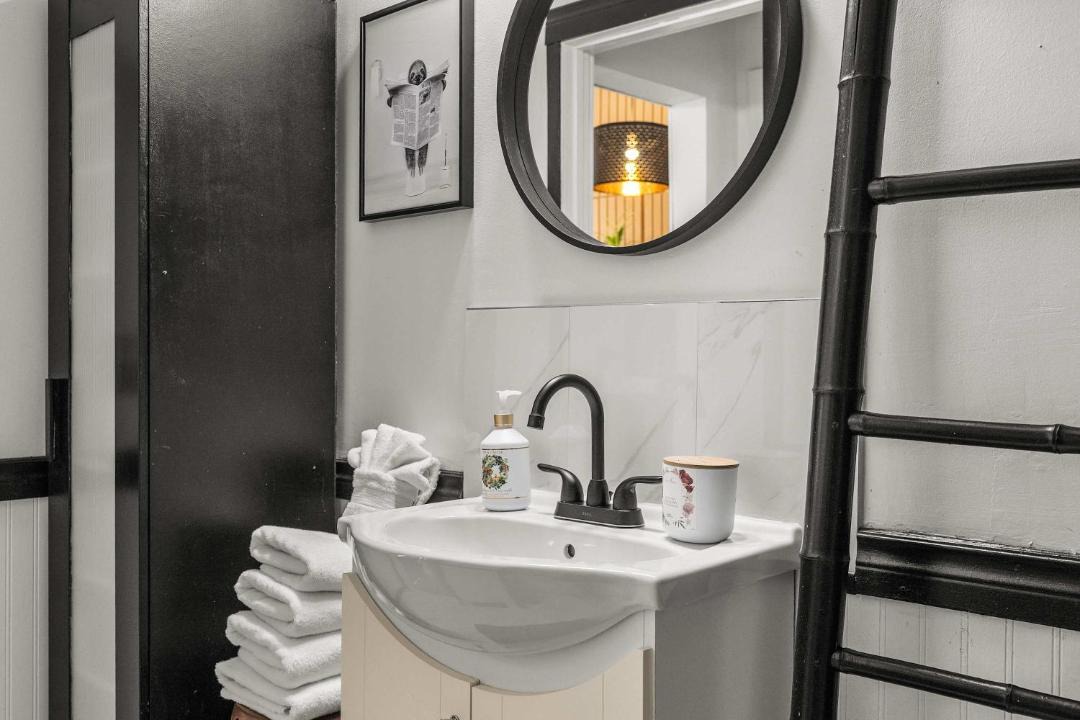 Photo of Bathroom in Drumheller