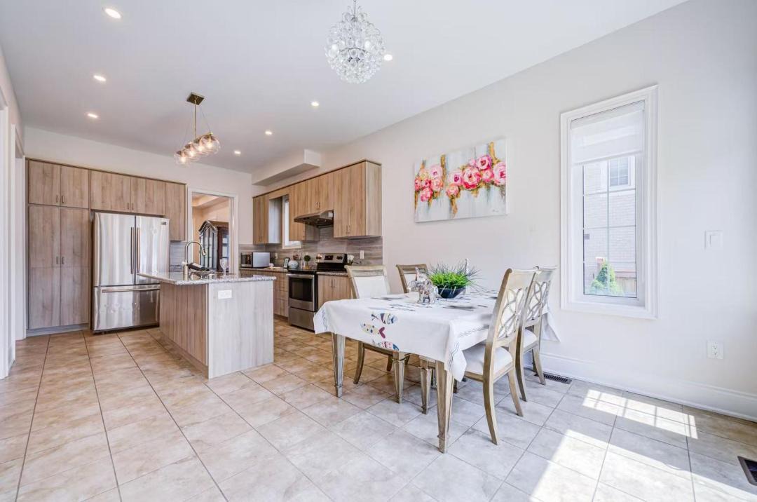 Photo of Kitchen in Oakville