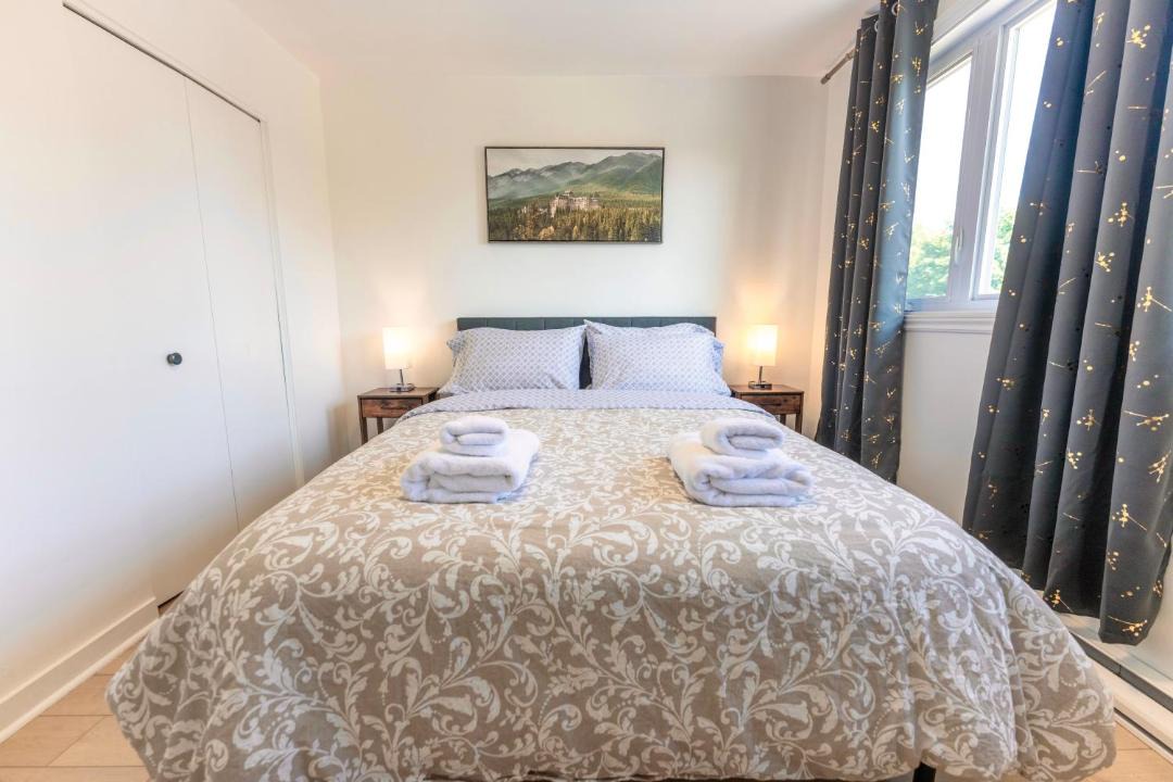 Photo of Bedroom in Laval-des-Rapides