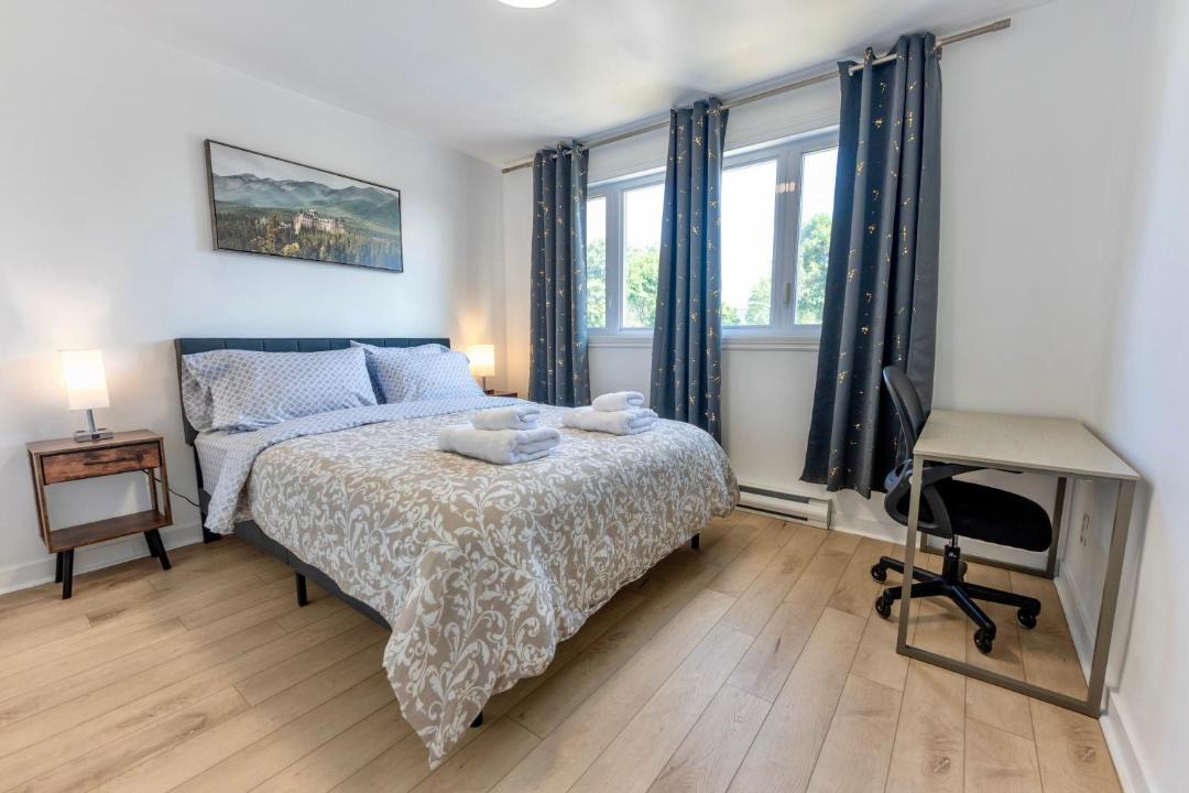 Photo of Bedroom in Laval-des-Rapides