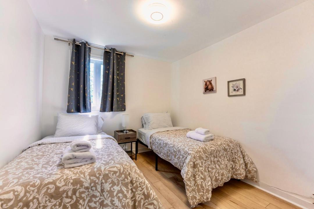 Photo of Bedroom in Laval-des-Rapides