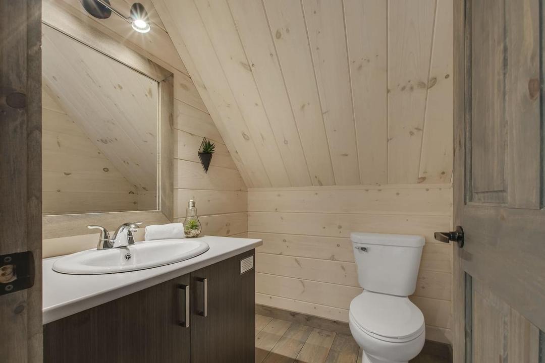 Photo of Bathroom in Chertsey