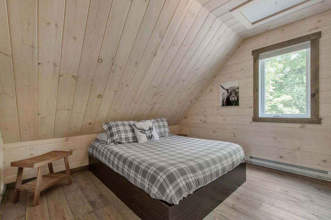 Photo of Bedroom in Chertsey