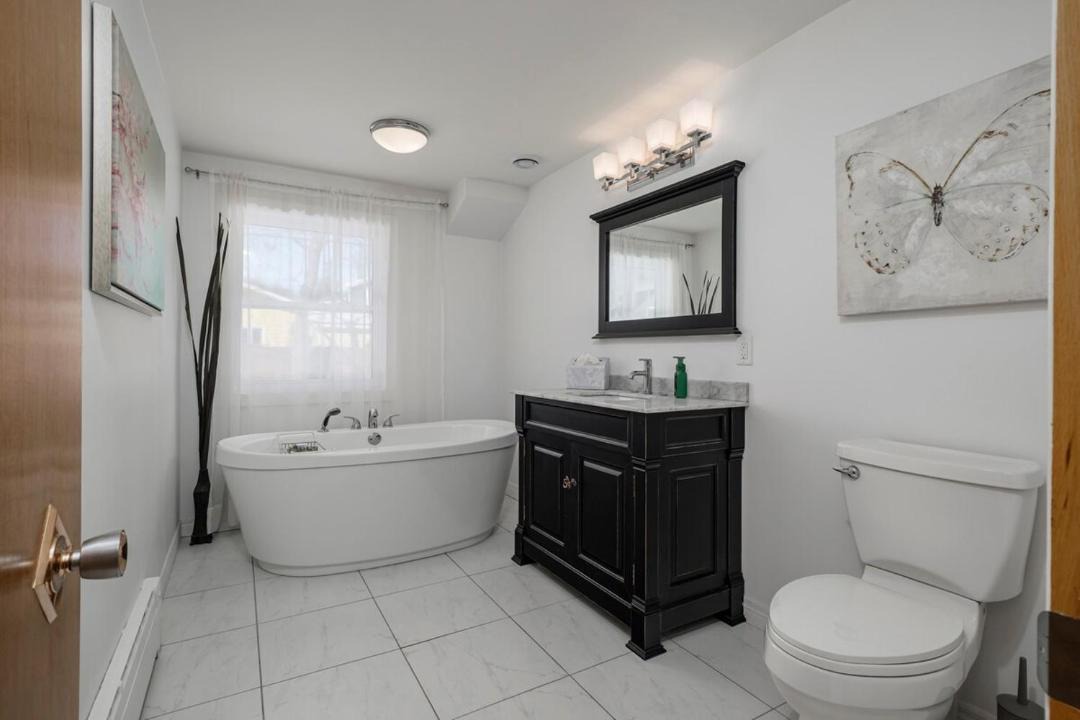 Photo of Bathroom in Waterford Valley
