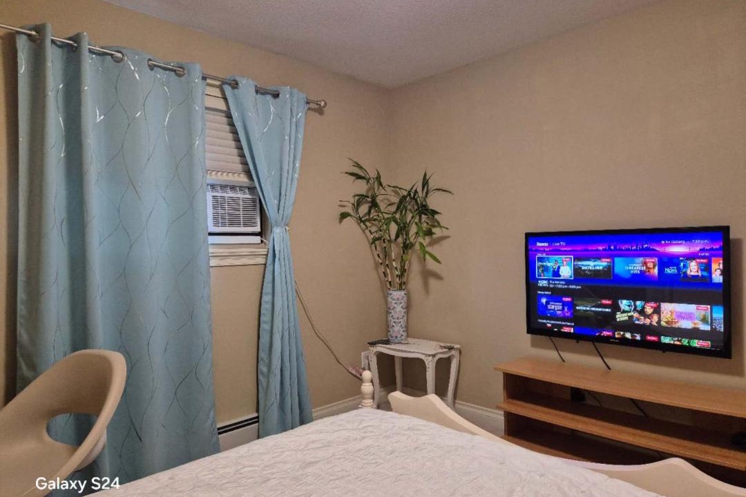 Photo of Bedroom in Maple Ridge