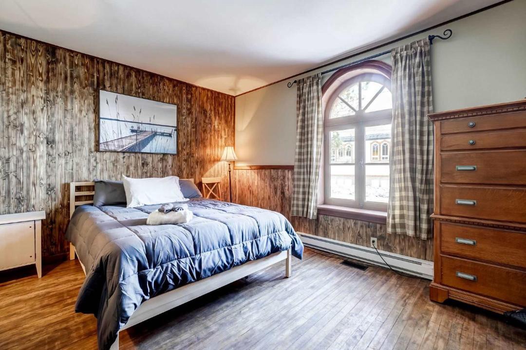 Photo of Bedroom in Lac-des-Plages