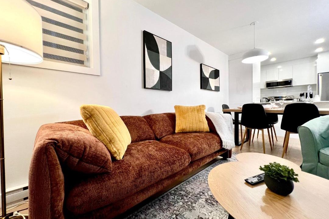Photo of Livingroom in Longue-Pointe