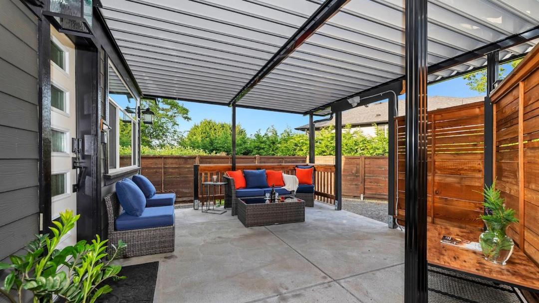 Photo of Patio Balcony in Saanich West