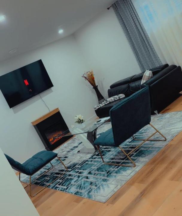 Photo of Livingroom in Northwest Edmonton