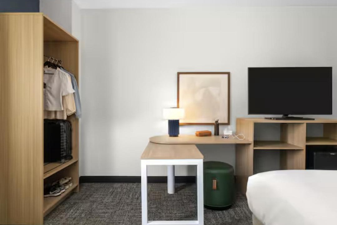Photo of Bedroom in Cote-Des-Neiges—Notre-Dame-De-Grace
