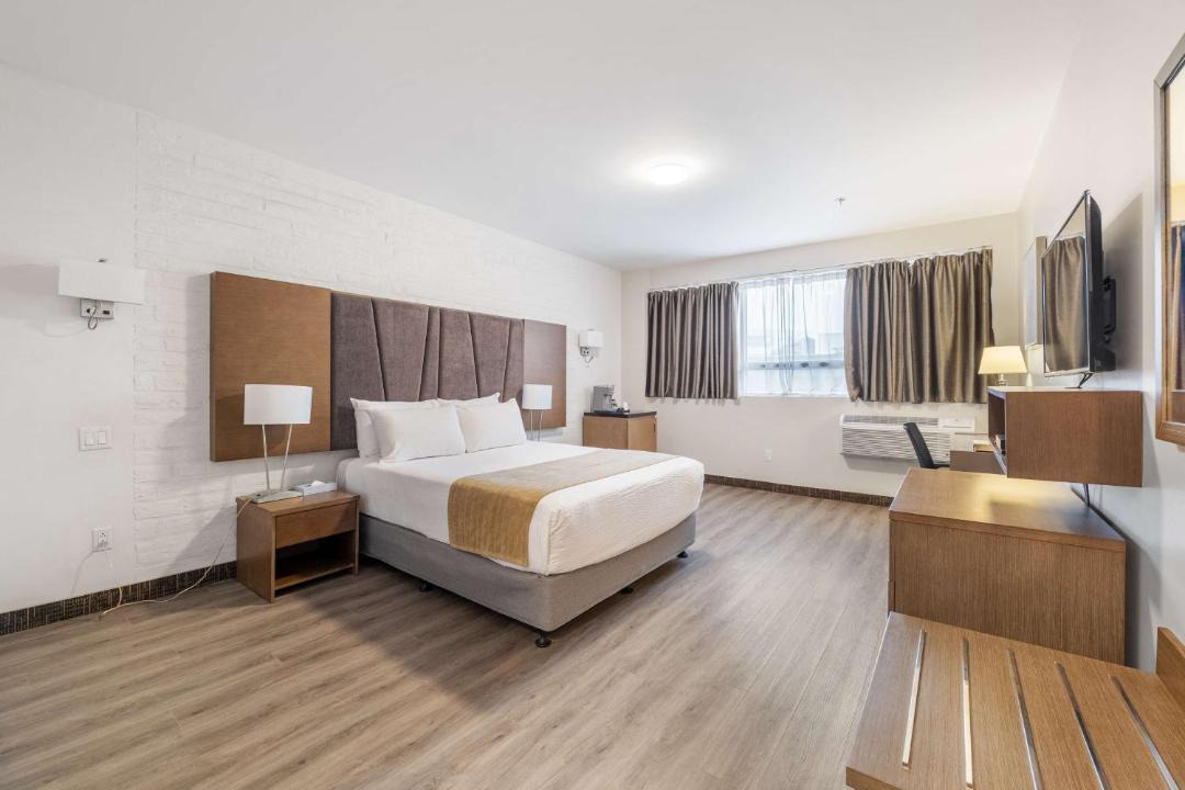 Photo of Bedroom in Francois-Perrault
