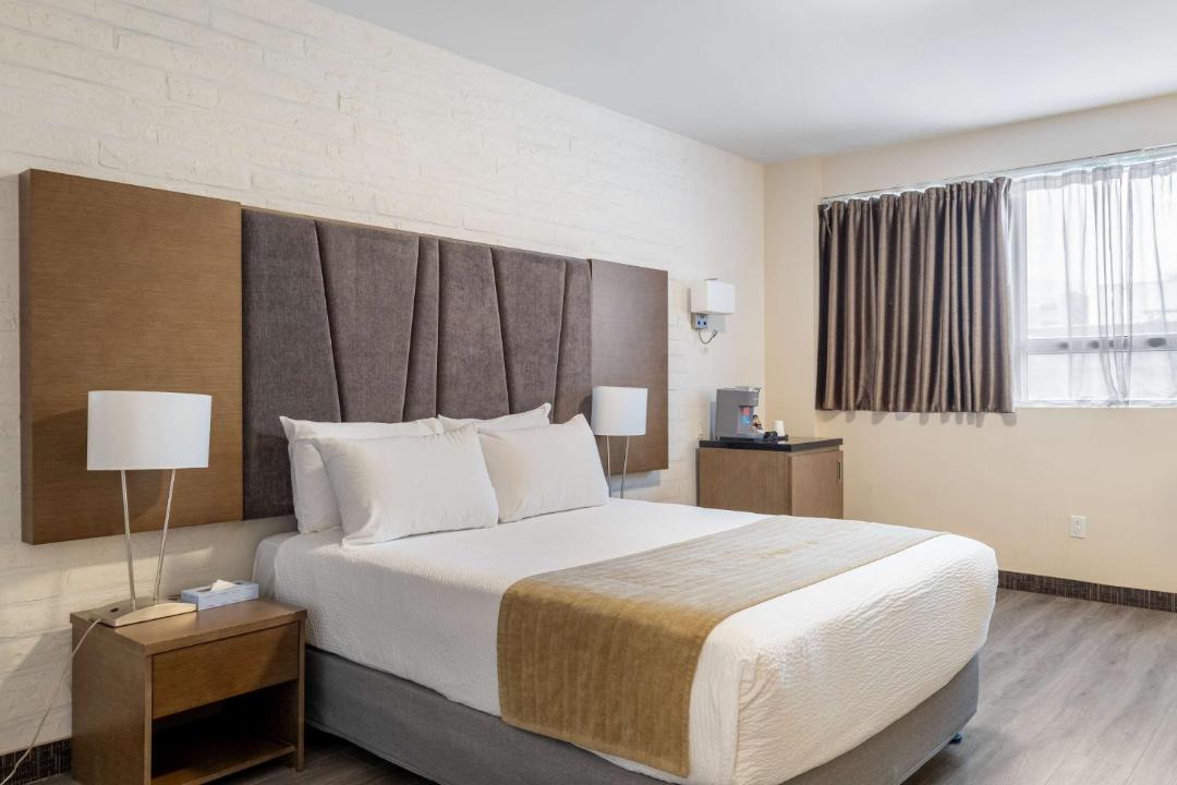 Photo of Bedroom in Francois-Perrault