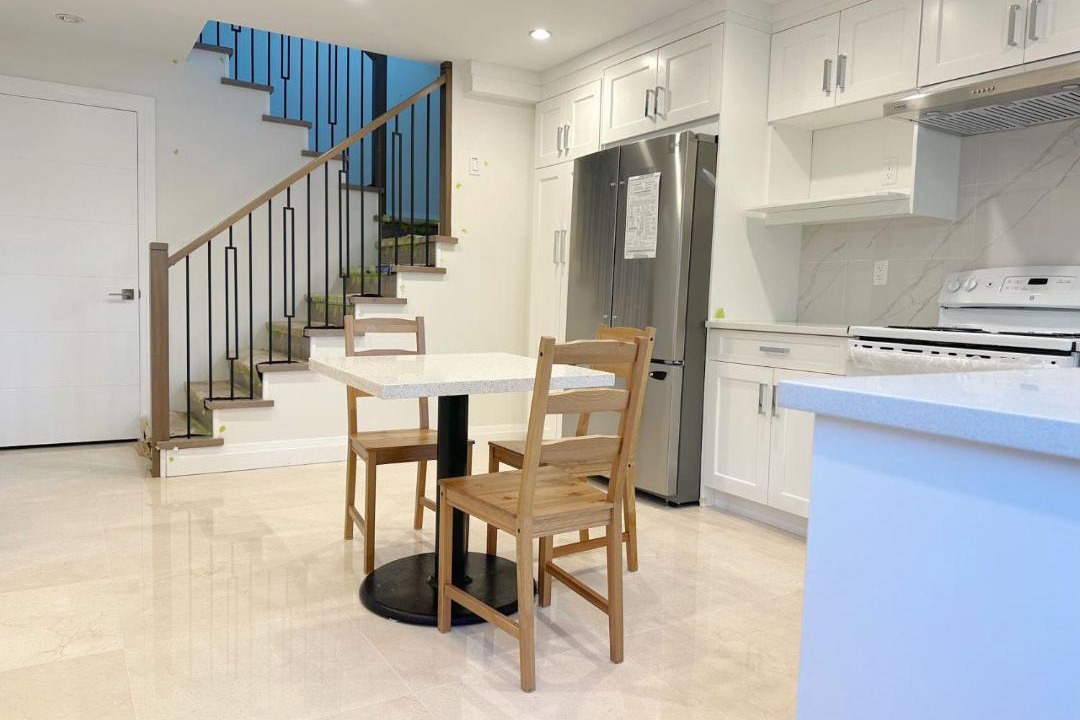 Photo of Kitchen in Arbutus Ridge