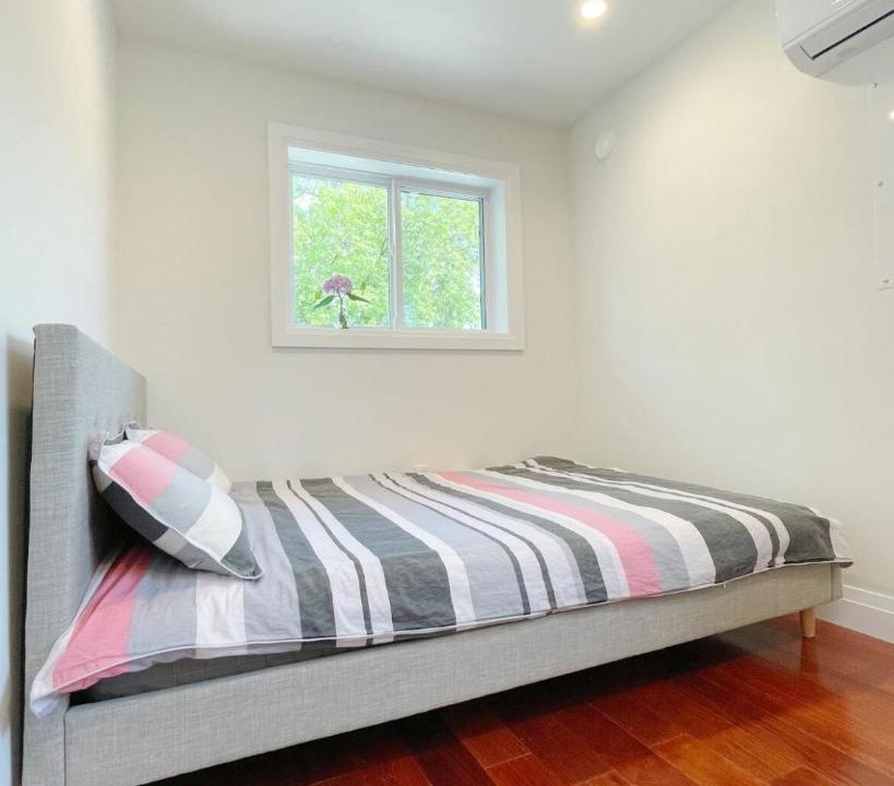 Photo of Bedroom in Arbutus Ridge
